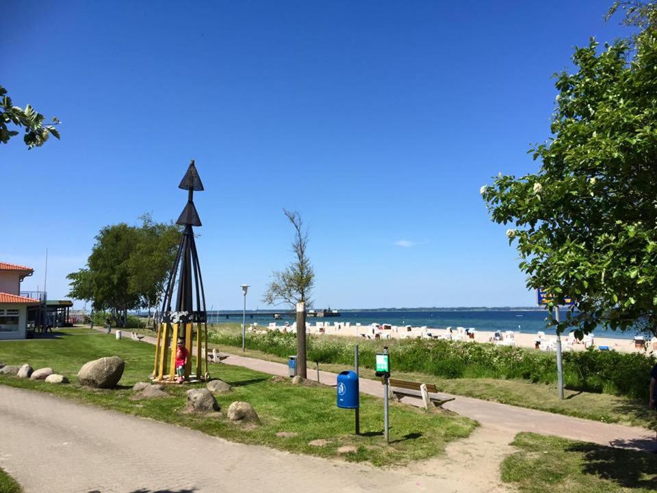 Neue Ferienwohnung An Der Ostsee,Terrasse,Sauna Surendorf Bagian luar foto